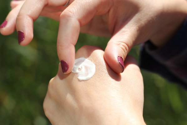 hemp cream on hands