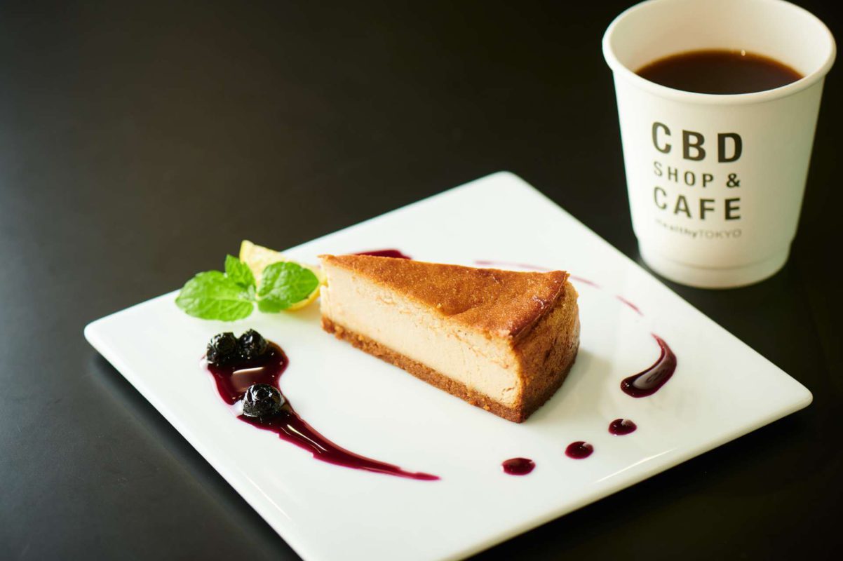 HealthyTOKYO CBD cafe cheesecake set with coffee